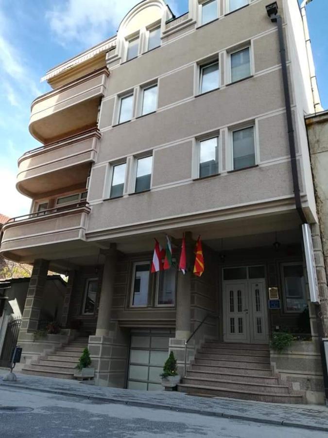 Premier Hotel Скопье Экстерьер фото